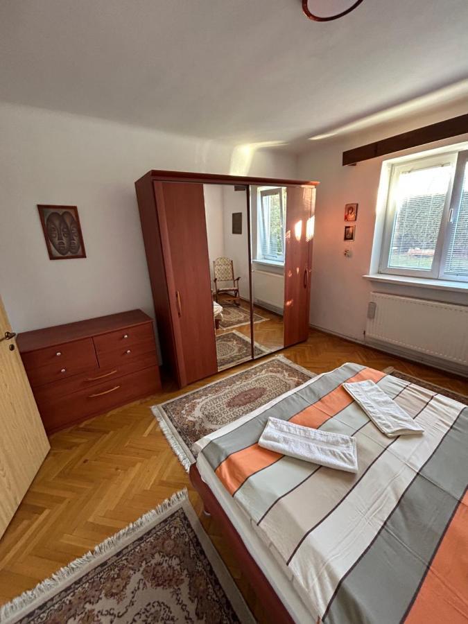 Casa Bunicilor Villa Colonia Sase Martie Екстериор снимка