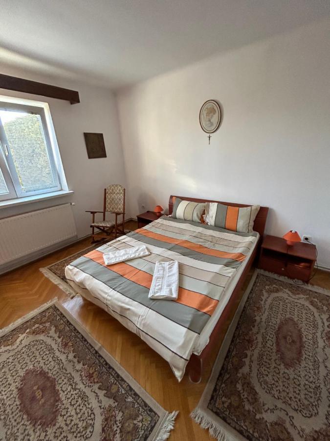 Casa Bunicilor Villa Colonia Sase Martie Екстериор снимка
