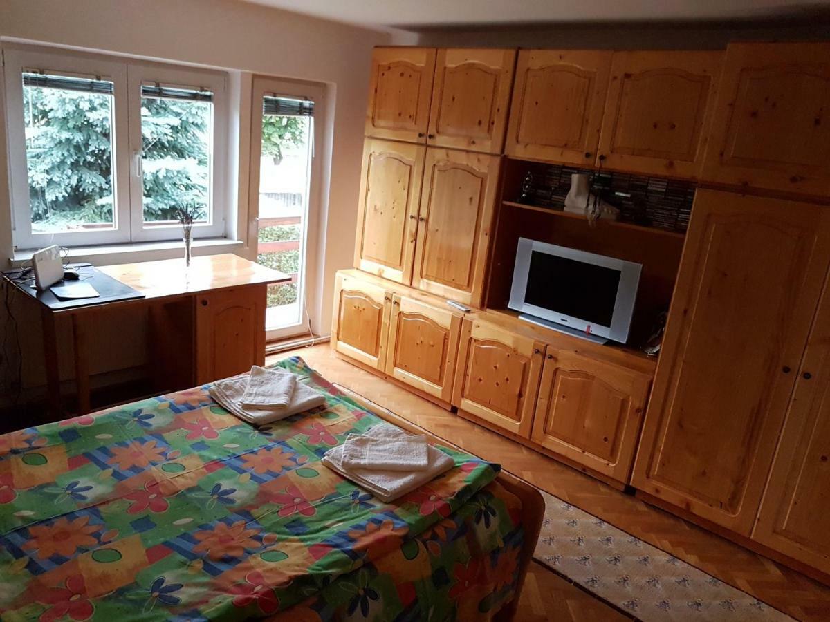 Casa Bunicilor Villa Colonia Sase Martie Екстериор снимка