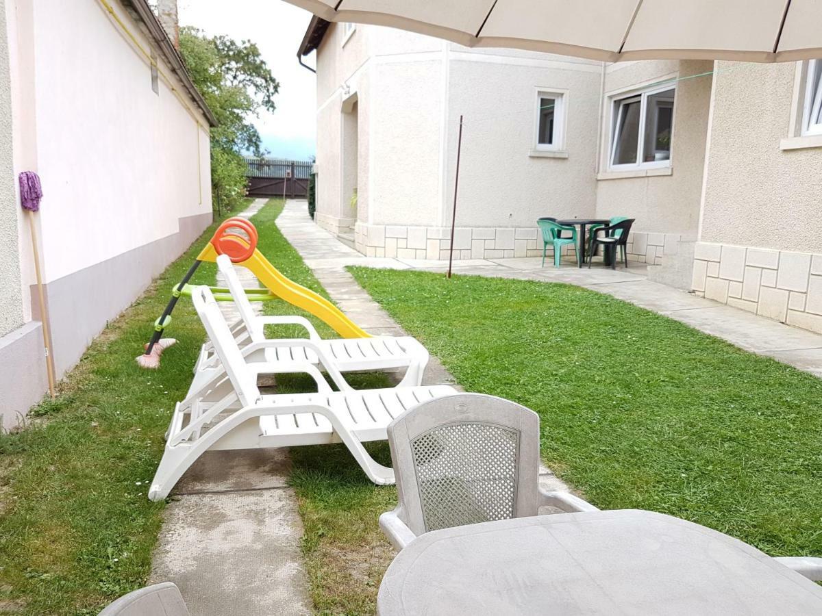 Casa Bunicilor Villa Colonia Sase Martie Екстериор снимка