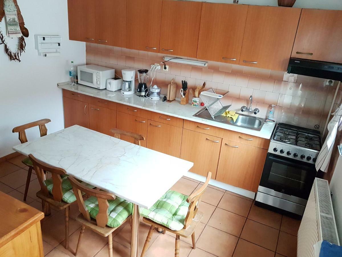 Casa Bunicilor Villa Colonia Sase Martie Екстериор снимка